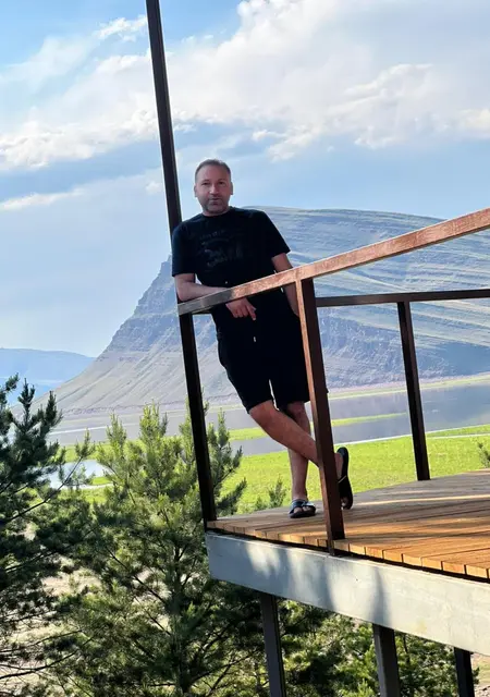 Михаил из Кемерово, мне 43, познакомлюсь на одну ночь