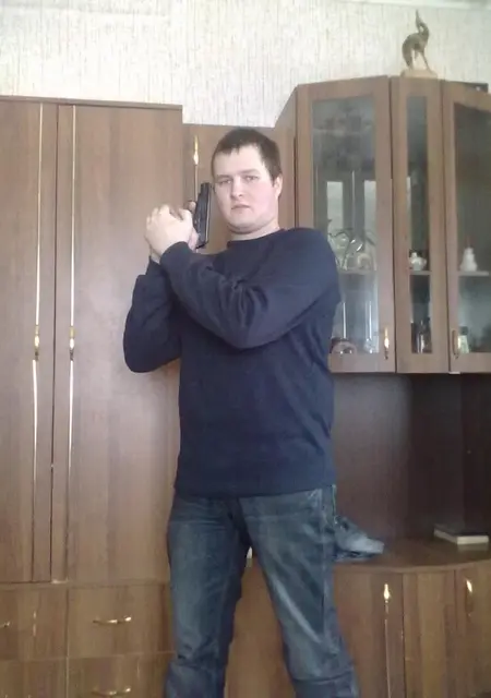 Миша из Лодейного Поля, мне 37, познакомлюсь на одну ночь