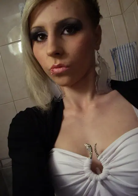 Я Катерина, 18, из Солдатской, ищу знакомство для постоянных отношений