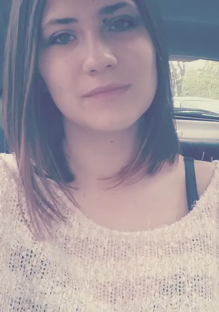 Я Жанна, 19, из Смоленска, ищу знакомство для постоянных отношений