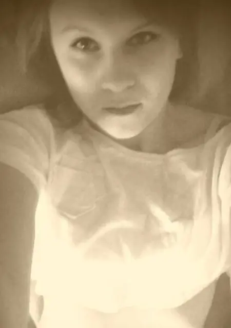 Анфиса из Аткарска, мне 19, познакомлюсь для общения