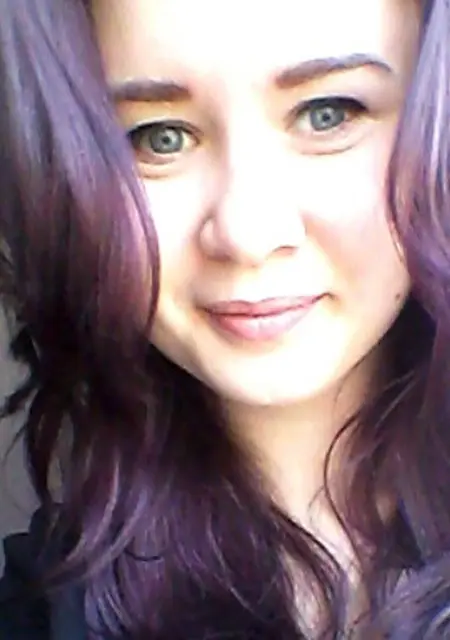 Александра из Вязьмы, мне 18, познакомлюсь для вирта