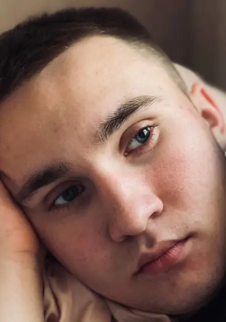 Никита из Курска, мне 22, познакомлюсь для приятного времяпровождения