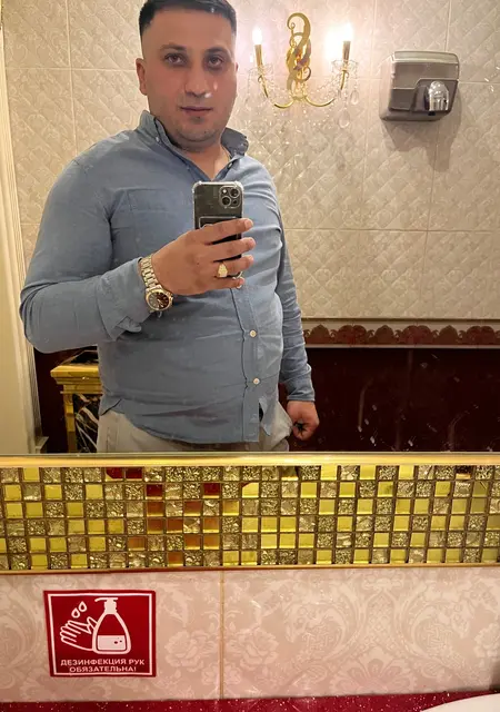 Я Эдик, 32, из Екатеринбурга, ищу знакомства на одну ночь