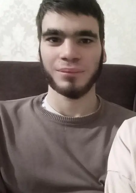 Расул из Махачкалы, мне 20, познакомлюсь на одну ночь