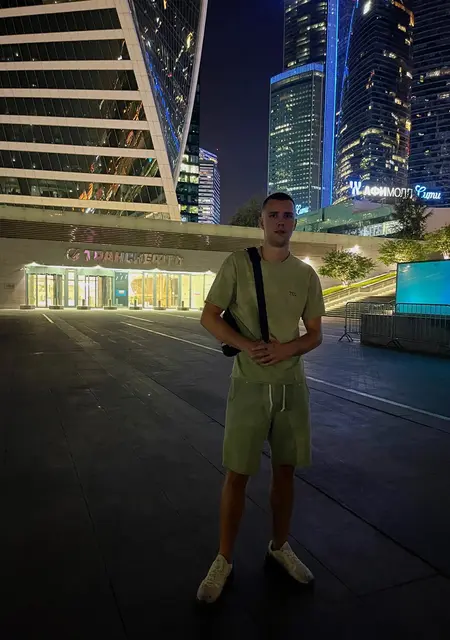 Я Alex, 22, знакомлюсь без обязательств в Каменске-Уральском