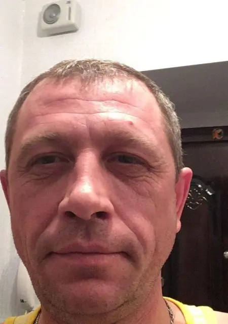 Алксандр из Благовещенска, мне 48, познакомлюсь на одну ночь