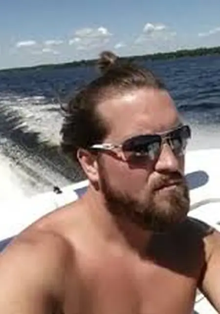 Ромен из Мурманска, мне 55, познакомлюсь на одну ночь