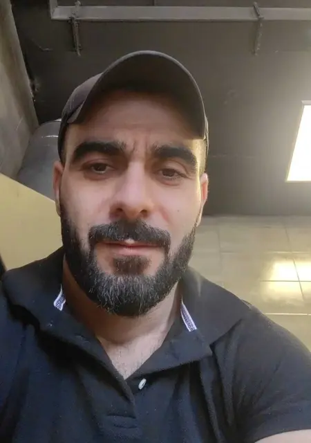 Руслан из Орла, мне 30, познакомлюсь для общения