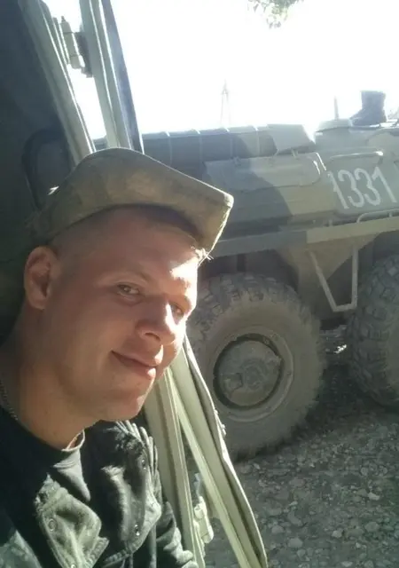 Я Владислав, 35, из Семидесятки, ищу знакомство для дружбы