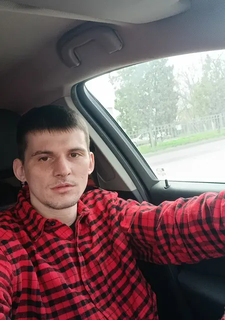 Дмитрий из Таганрога, ищу на сайте знакомства без обязательств