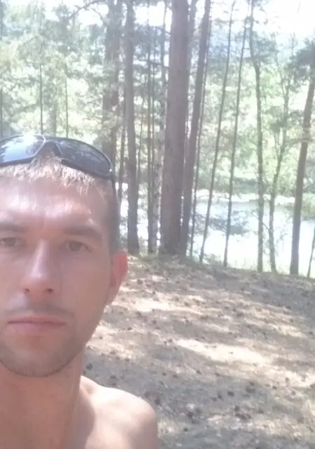 Я Евгений, 35, знакомлюсь на одну ночь в Пласте