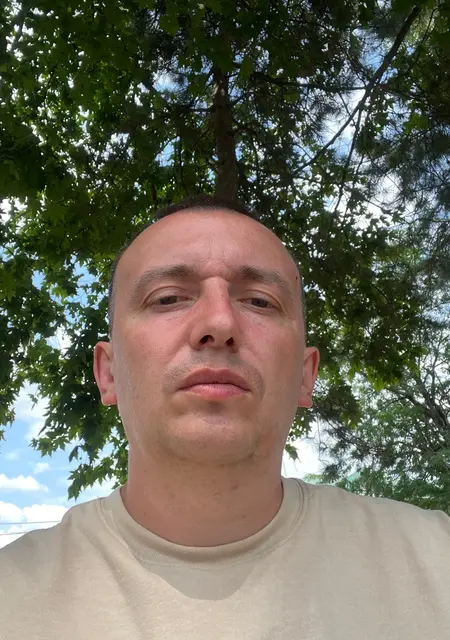 Артем из Иванова, ищу на сайте знакомства без обязательств