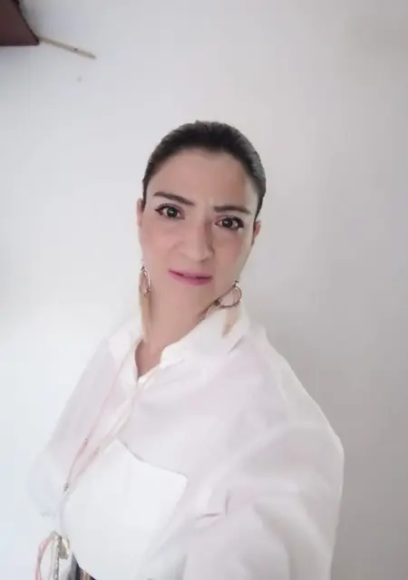 Carmen Tapasco de Madrid, tengo 39 años, lista para conocer