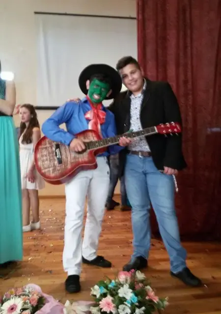 Я Артем, 43, знакомлюсь на одну ночь в Жердевке