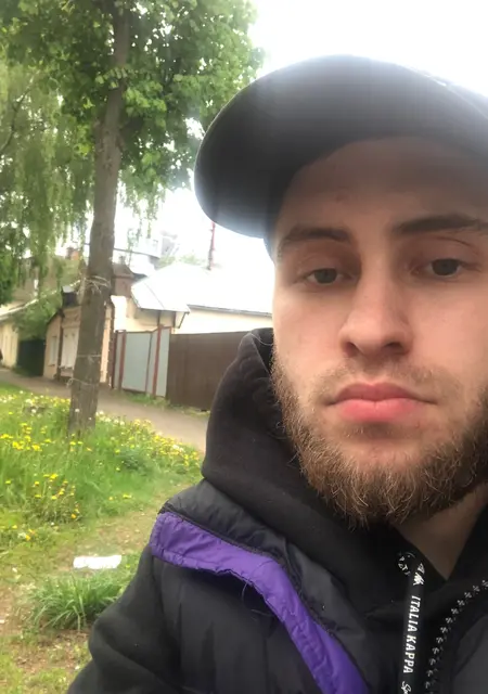 Макс из Курска, мне 27, познакомлюсь для постоянных отношений