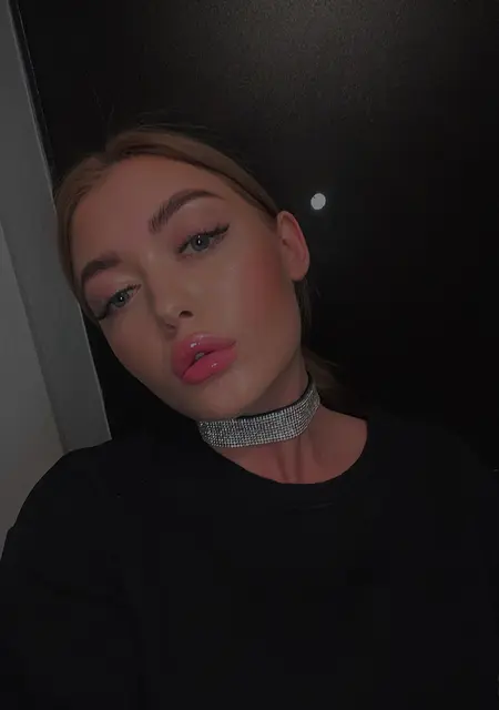 Лали из Екатеринбурга, ищу на сайте приятное времяпровождение