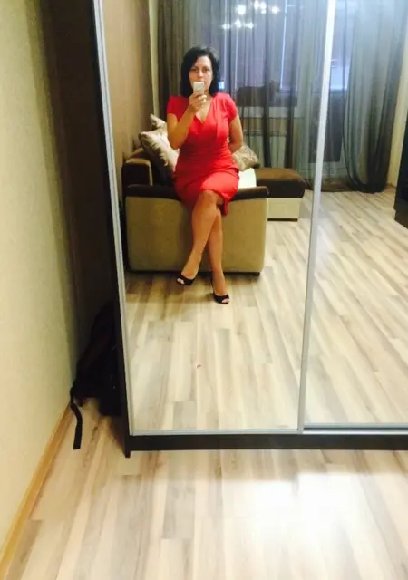 Я Елена, 50, из Кингисеппа, ищу знакомства без обязательств