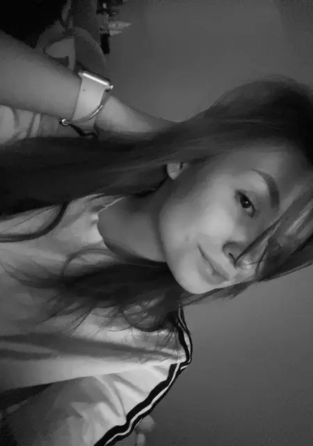 Лера из Лобни, ищу на сайте приятное времяпровождение