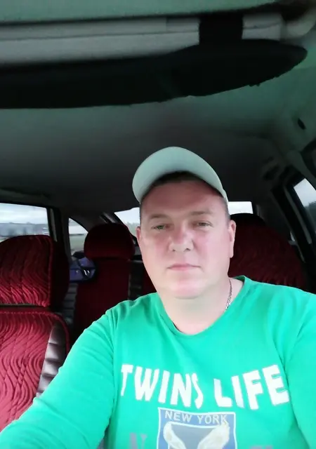 Алекс из Московского, мне 25, познакомлюсь для общения