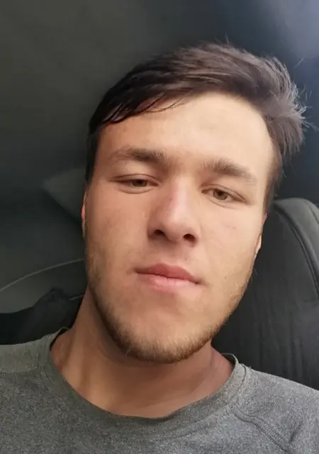 Я Мухаммаджон, 21, из Самары, ищу знакомства без обязательств