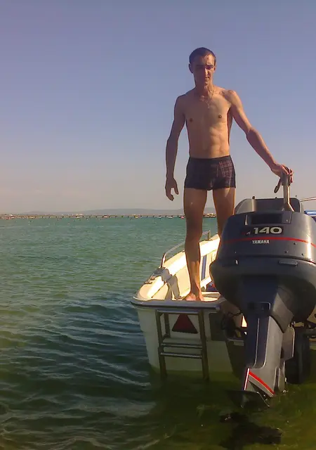 Я Саймон, 36, из Семидесятки, ищу знакомство для постоянных отношений