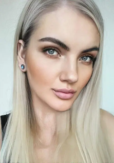 Алина из Томска, мне 29, познакомлюсь для общения